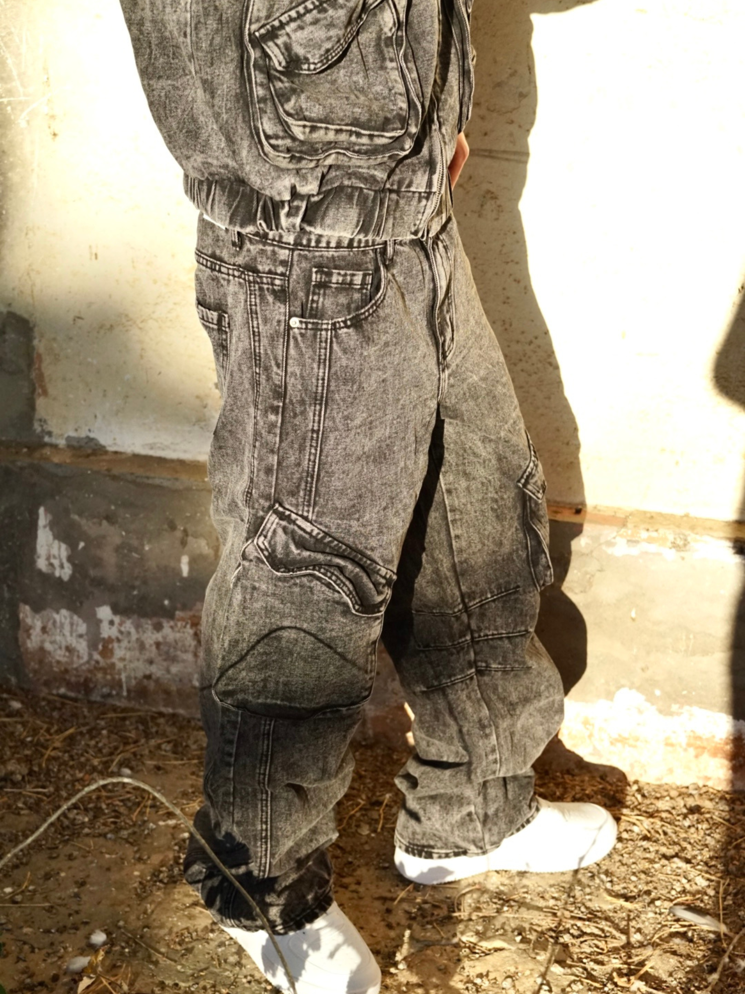 Jeans Uomo Grigio con Tasche – Streetwear Arte Uomo