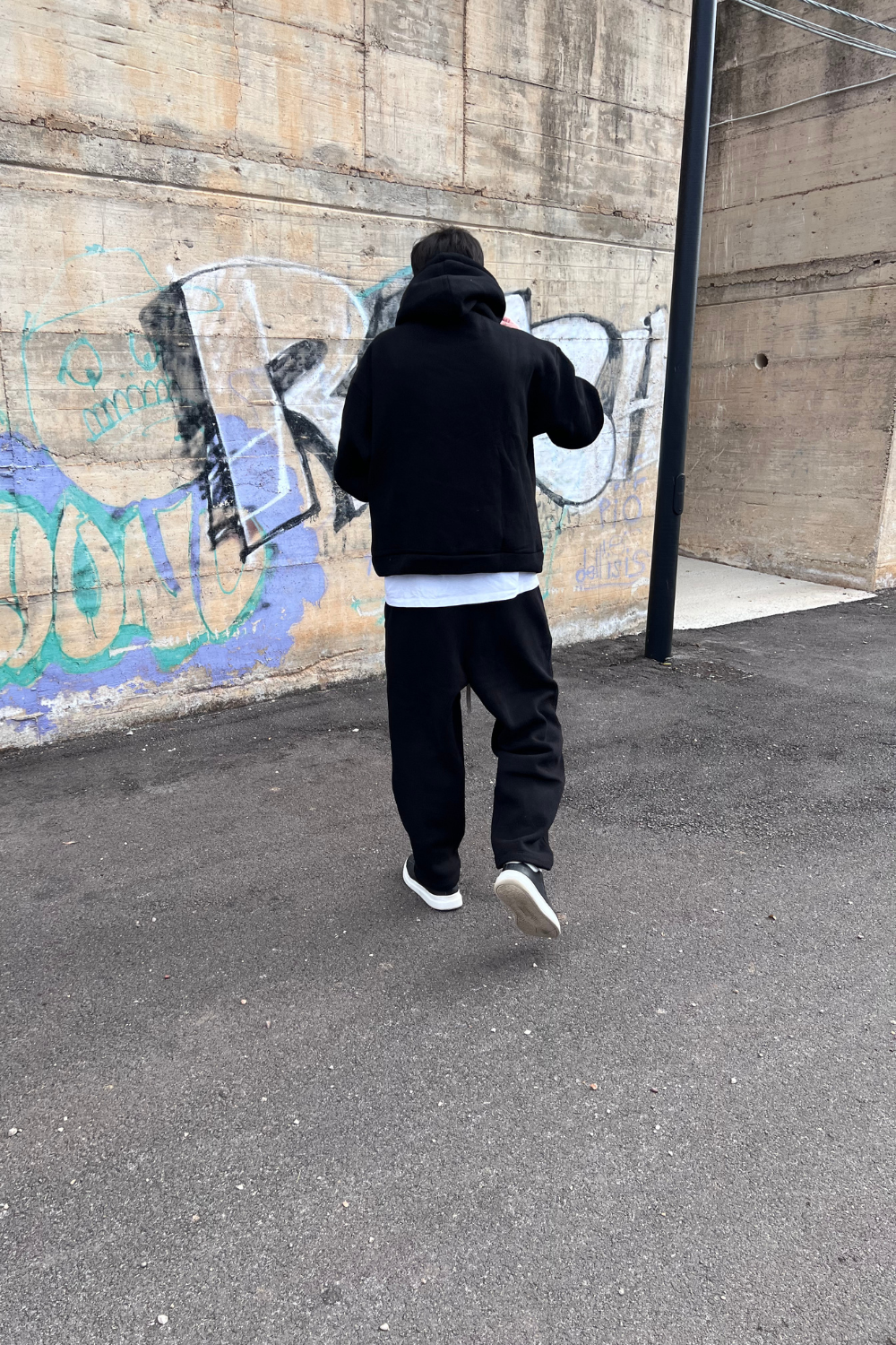 Tuta Nera Uomo – Tracksuit Streetwear Arte Uomo